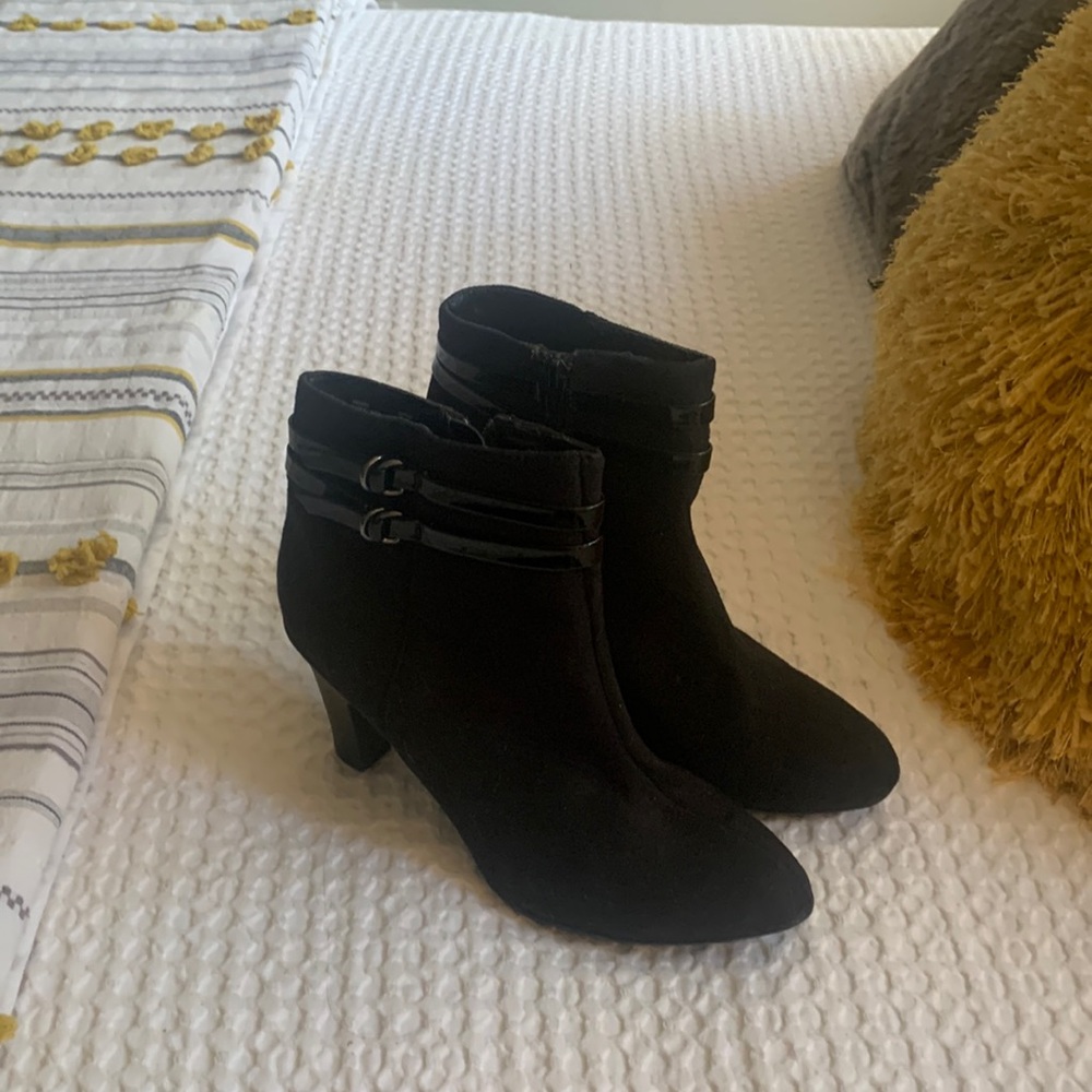 George ankle black boots